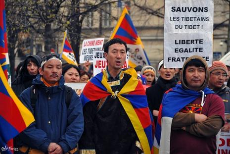 Manifestation à Paris contre la répression chinoise au Tibet - 3