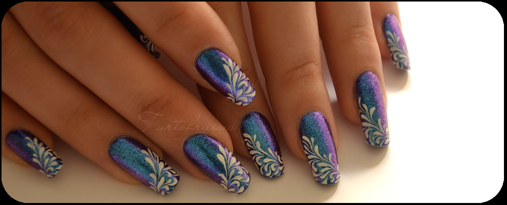 http://images.tartofraises.fr/nailart/gouttes/inspi-stamping-3.png