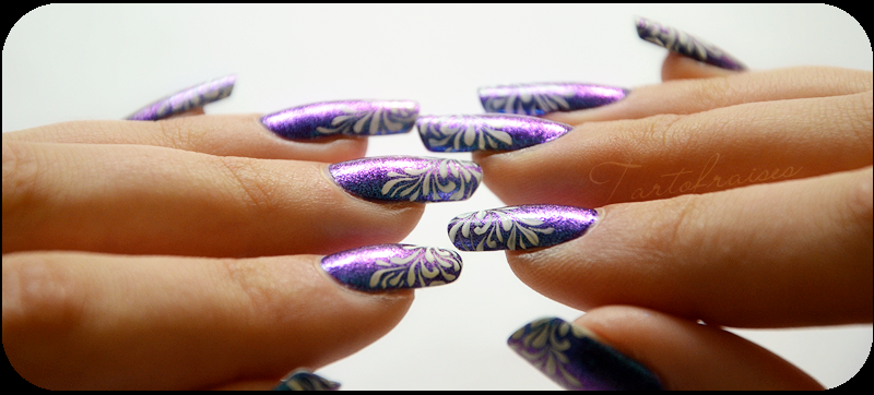 http://images.tartofraises.fr/nailart/gouttes/inspi-stamping-2.png