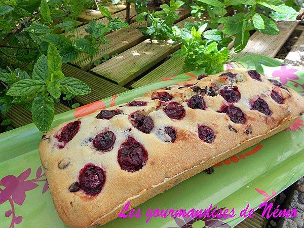 cake-cerises-pepites-d-echocolat--1-.JPG