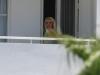 thumbs miami balcony 28229 Photos : Britney sur le balcon de son hôtel à Miami   27/07/2012