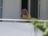 thumbs miami balcony 28329 Photos : Britney sur le balcon de son hôtel à Miami   27/07/2012