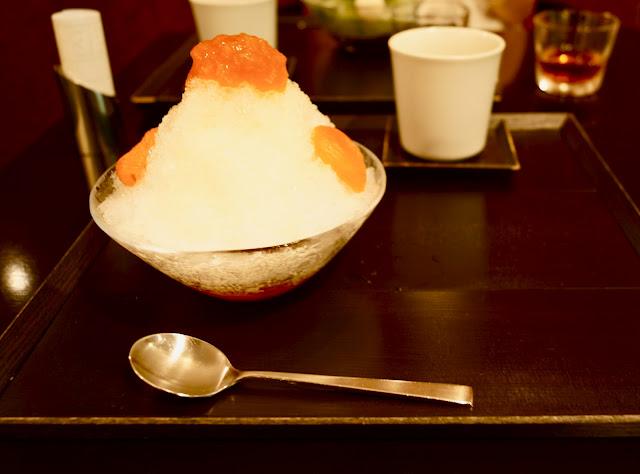 かき氷　(kakigori)