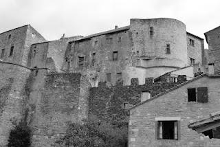 Les pieds dans les cordes, et la tête dans le ciel.