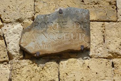 Les pieds dans les cordes, et la tête dans le ciel.