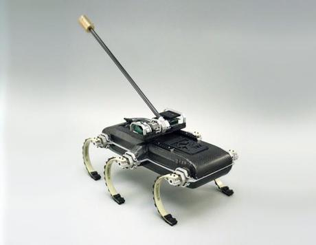 X-Lite RHex : un robot doté d’un appendice pour toujours atterrir sur ses pattes