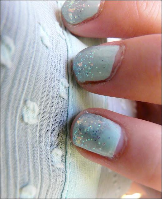 Beauty : Frozen nails