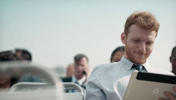 La tablette de HP apparait dans un pub