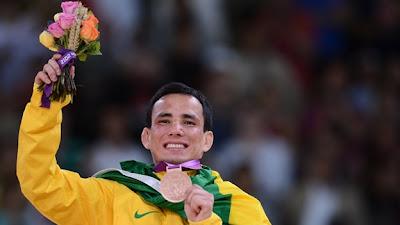 JO 2012 : Un judoka casse sa médaille olympique