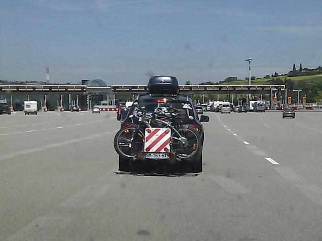 Transporter les vélos en voiture