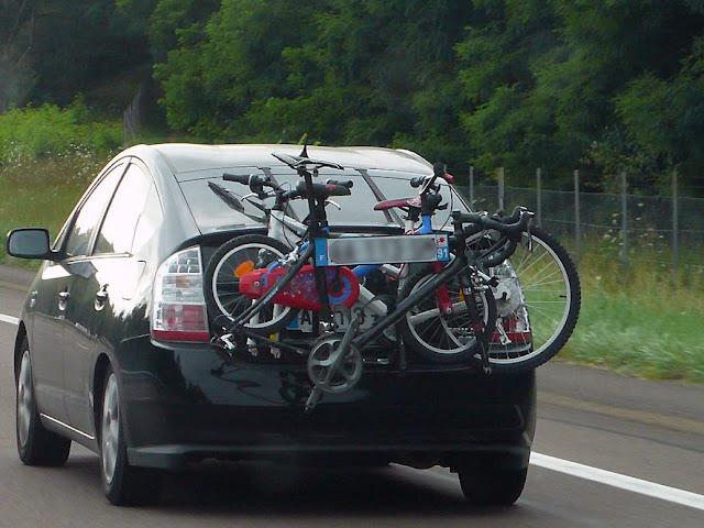 Transporter les vélos en voiture