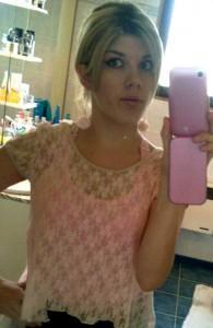 fan aout 2012 2 195x300 Fan du mois daoût 2012