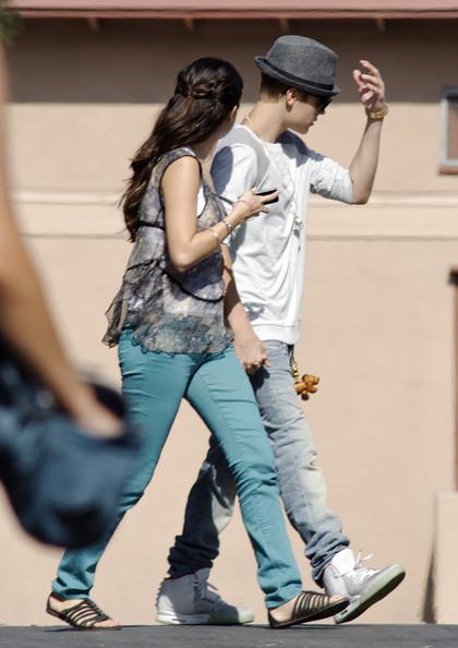 Justin Bieber rend visite à Selena Gomez sur le tournage du film 