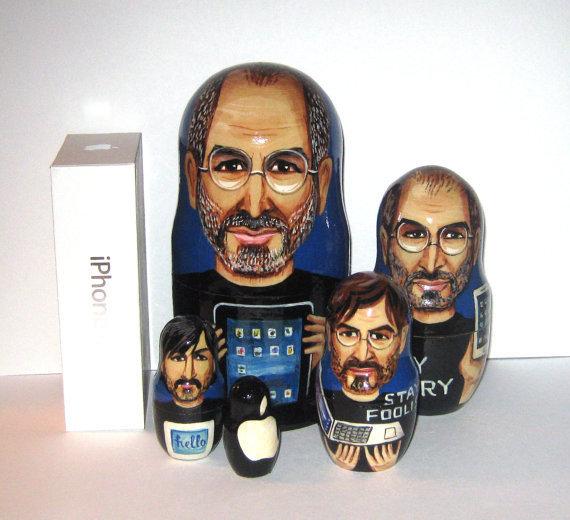Collection Steve Jobs et iDevice en poupées russes...