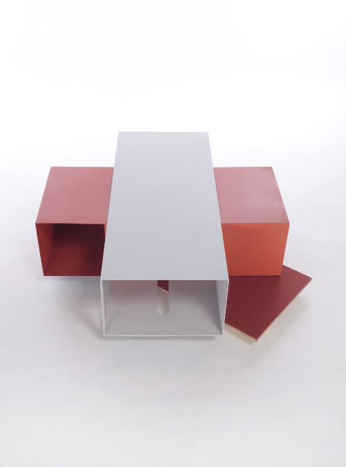 Cargo la table basse à déploiement par Frédéric Saulou