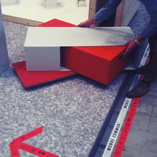 Cargo la table basse à déploiement par Frédéric Saulou