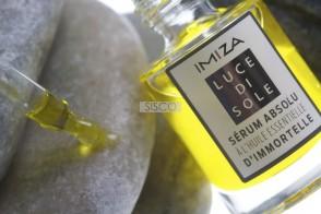 Le sérum à l’huile essentielle d’immortelle corse Luce Di Sole d’Imiza