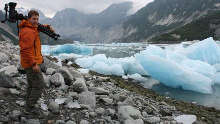 Condamné à manger des fourmis: Frédéric Dion en arrache dans le nord 