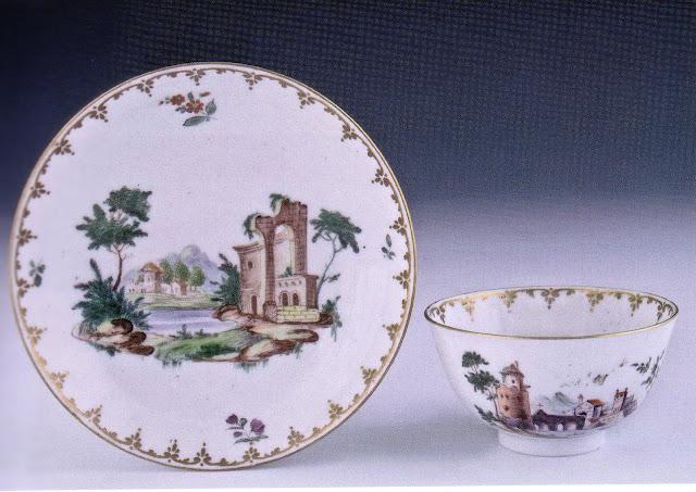 Porcelaines provenant de la manufacture Cozzi de Venise, entre 1760 et 1780