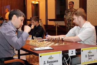 Échecs à Moscou : le grand-maître d'échecs russe Dmitry Jakovenko (2722) a annulé face au champion d'Europe 2011, Vladimir Potkin (2651) - Photo © site officiel