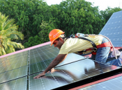 Bientôt panneaux solaires autonettoyants