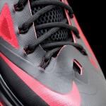 nike-lebron-x-bred-06-570x450