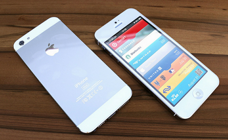 iPhone 5 : les pré-commandes pour le 12 septembre ?