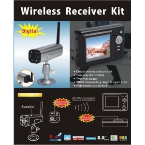 Kit Mini Camera sans fils 2.4Ghz + Récepteur portable LCD 2.5 pouces avec enregistrement sur carte memoire