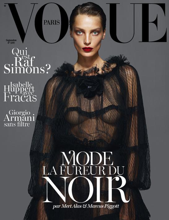 vogue cover1 Kate Moss, Lara Stone & Daria Werbowy Cover Vogue Paris Redesigned September Issue