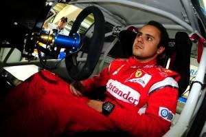 120156 new 300x199 Felipe en piste à Interlagos 