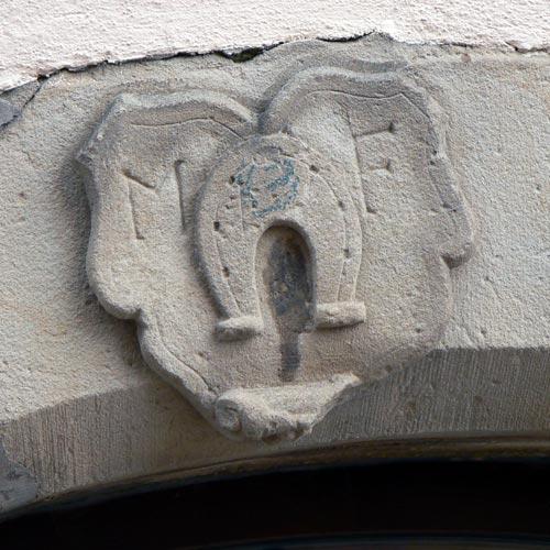 Blasons de maréchaux à Obernai (67)