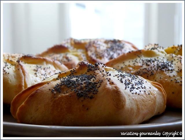 Petites brioches au lemon curd et graines de pavot