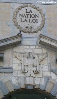 Les pierres parlent aussi