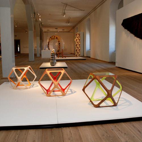 Kubo la table polyèdre par Rasmus Fenhann