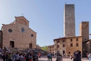 Art contemporain et paysage historique toscan