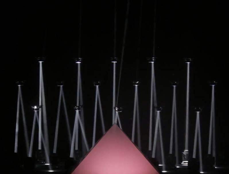 Le ballet de drones de Saatchi