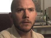 parle avec lui-même, d’écart