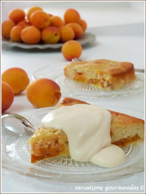 Gâteau d'abricots (sans gluten), sauce mousseline au caramel de miel