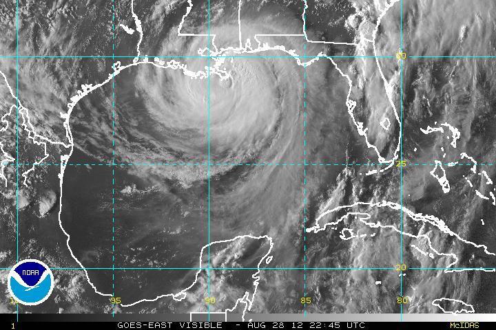 Le Cyclone Isaac se renforce (vents de 130 km/h) avant de remonter le MISSISSIPI