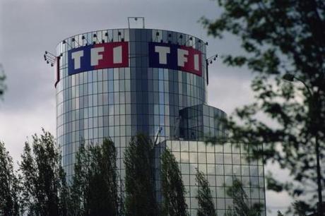 TF1 signe un accord pour soutenir la formation continue des auteurs.