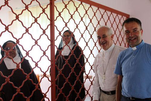 Une belle semaine Guadeloupéenne pour Mgr RIOCREUX !