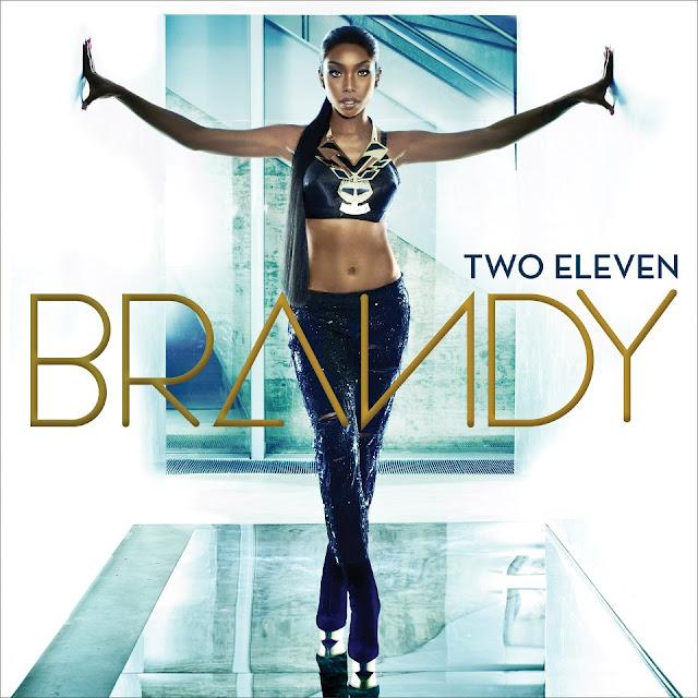 Two Eleven : Brandy photoshopée à l'extrême sur la pochette de son album