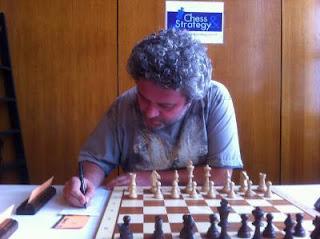 Échecs à Dieppe : le grand-maître international d'échecs français Andrei Istratescu (2647) © Chess & Strategy