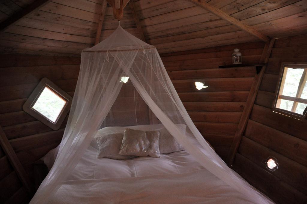 Cabane Perle, une nuit dans les arbres ♥