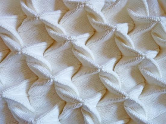 Le fabuleux travail d’origami tricoté d’Uta Tischendorf