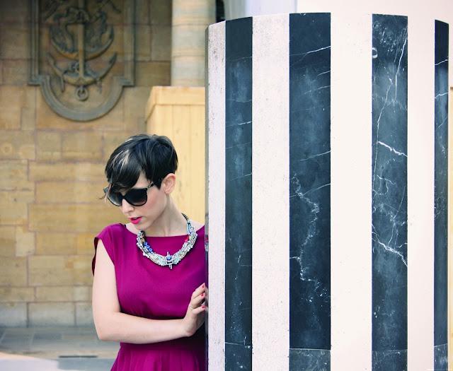 # Du fuchsia et des colonnes #