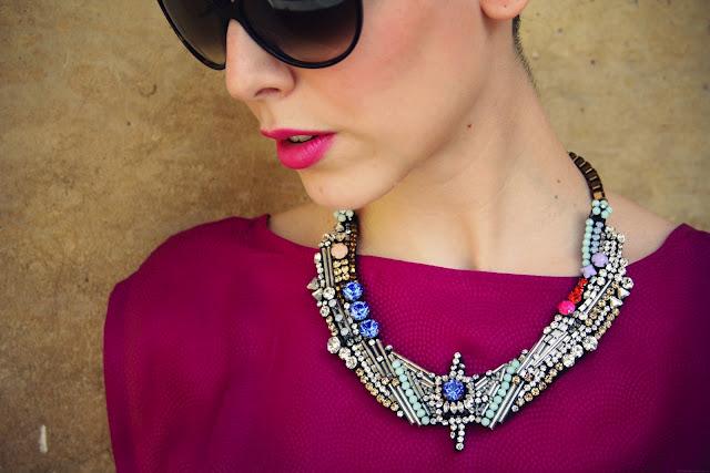 # Du fuchsia et des colonnes #