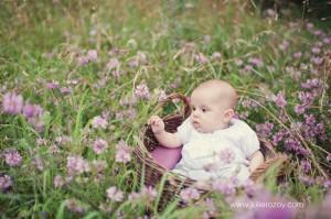 Margot : séance photos de bébé en pleine nature, Issy les Moulineaux (92)