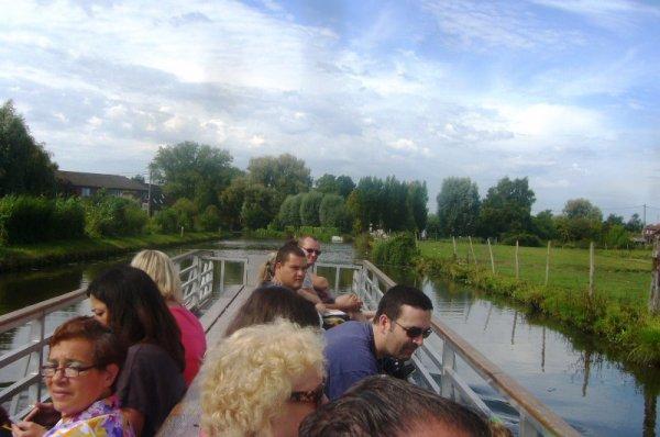 Promenade en bateau dans le marais audomarois (partie 1)