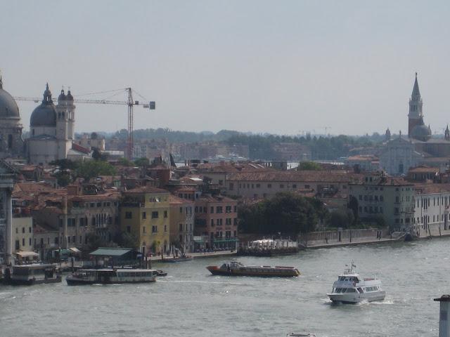 En prenant de la hauteur